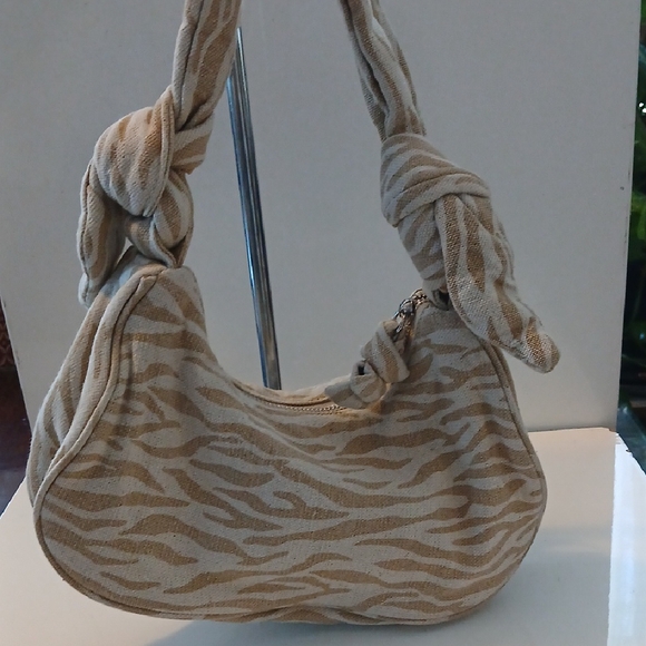 Zara Tan Zebra Print Shoulder Bag NWT - Picture 8 of 9